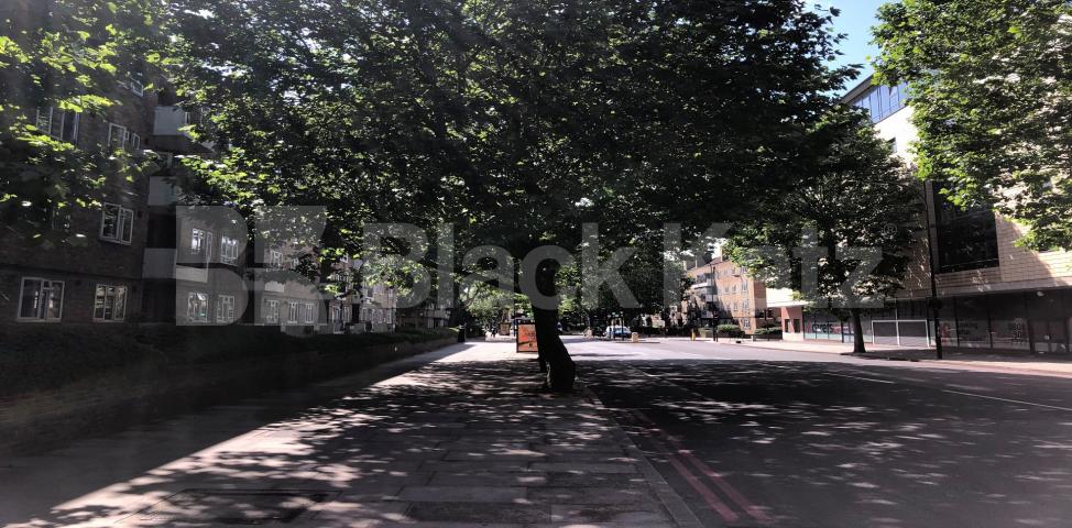 			UNDER OFFER, 3 Bedroom, 1 bath, 1 reception Penthouse			 Great Dover Street, Borough/London Bridge